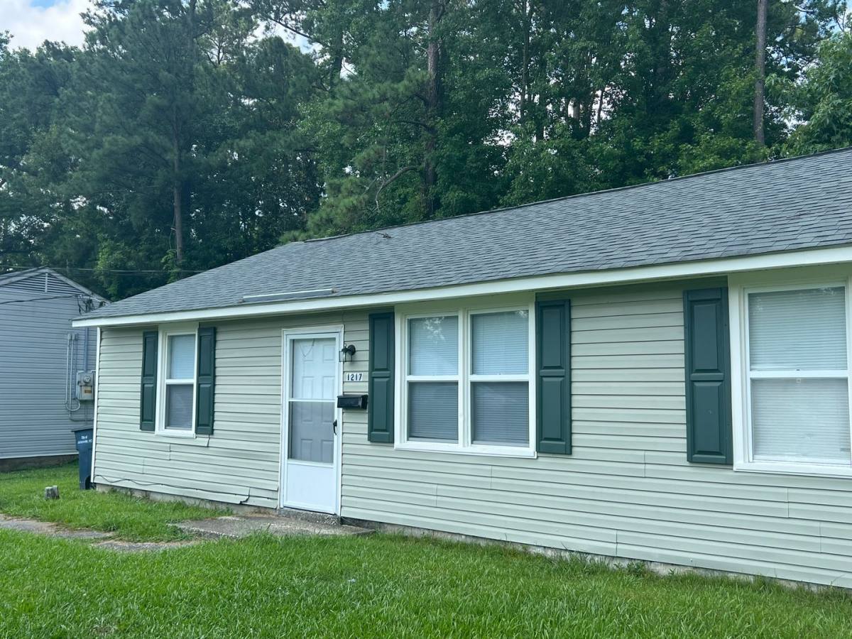 House for rent at 1217 Davis St, Jacksonville, NC 28540