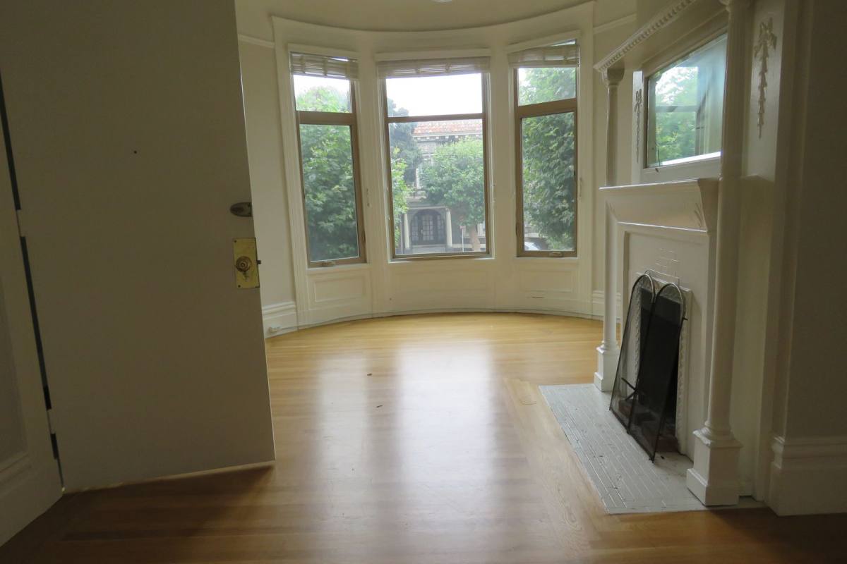 Apartment for rent at 2960-2966 California St, San Francisco, CA 94115