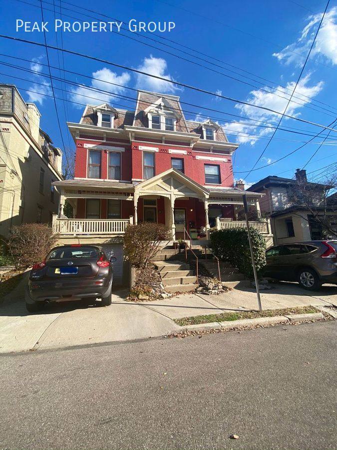 Apartment for rent at 2412 Salutaris Ave #1, Cincinnati, OH 45206
