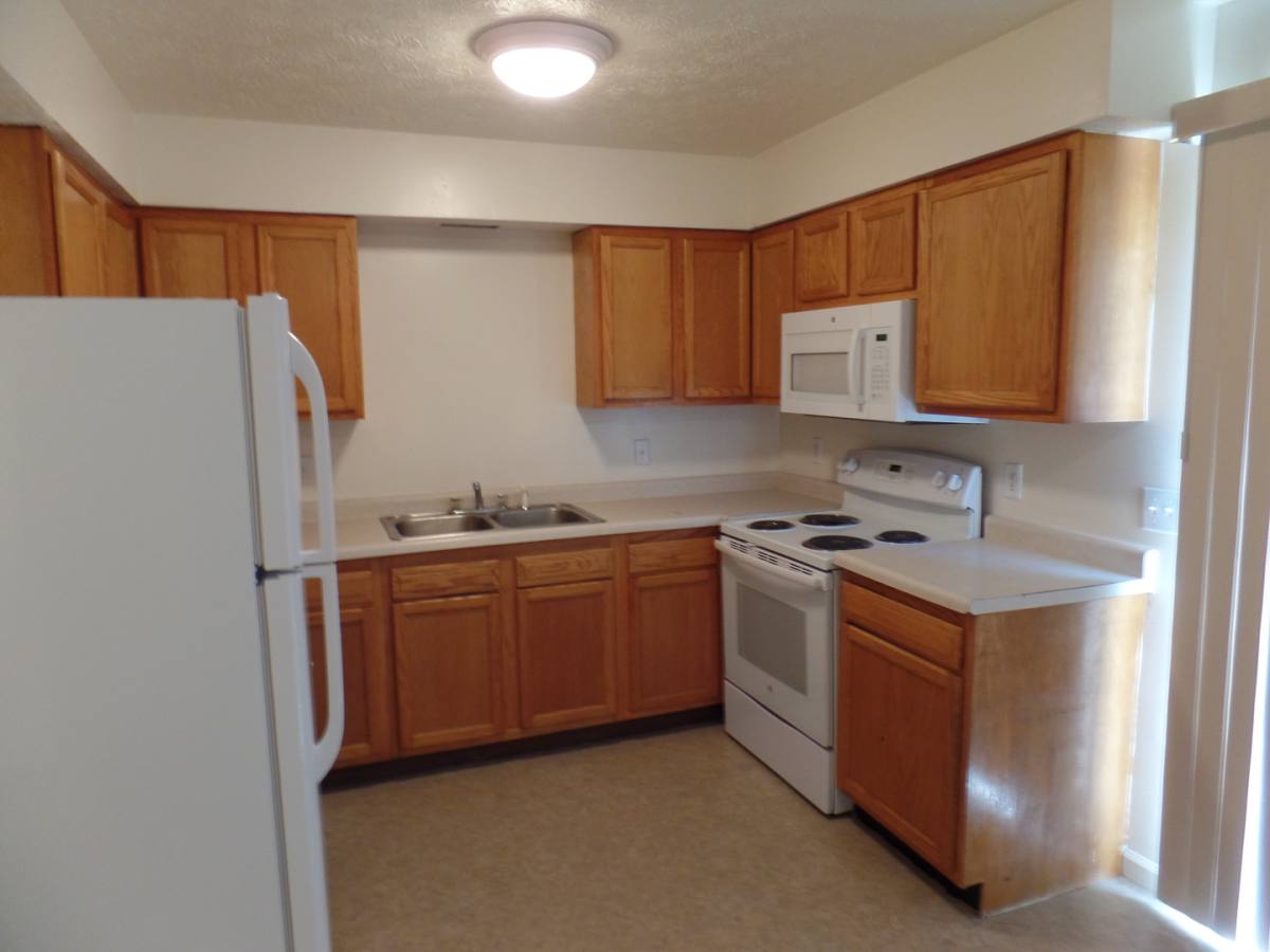 Apartment for rent at 1600 Williamsburg Court, Martinsville, IN 46151