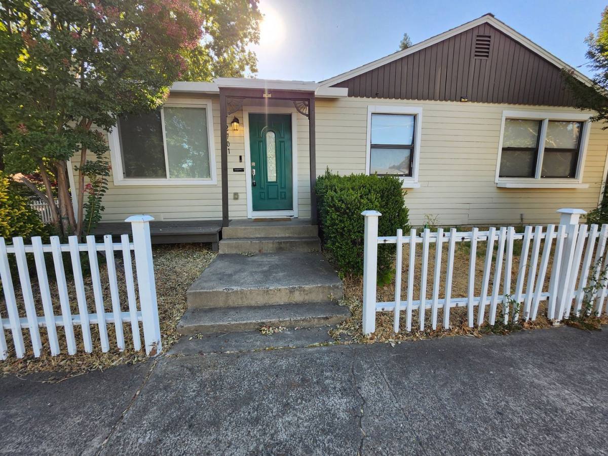 House for rent at 2701 42nd St, Sacramento, CA 95817