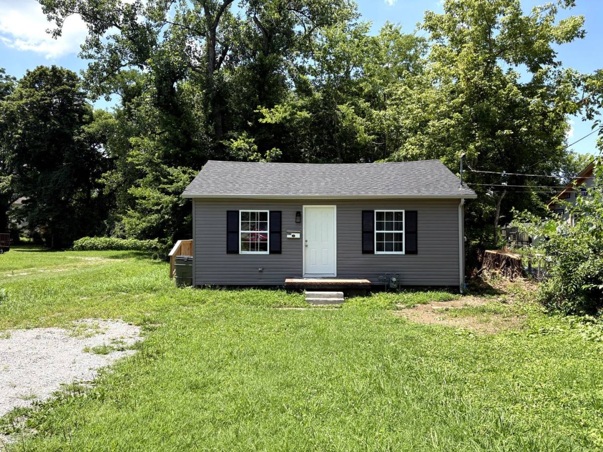 House for rent at 2635 Kenwood Dr, Hopkinsville, KY 42240