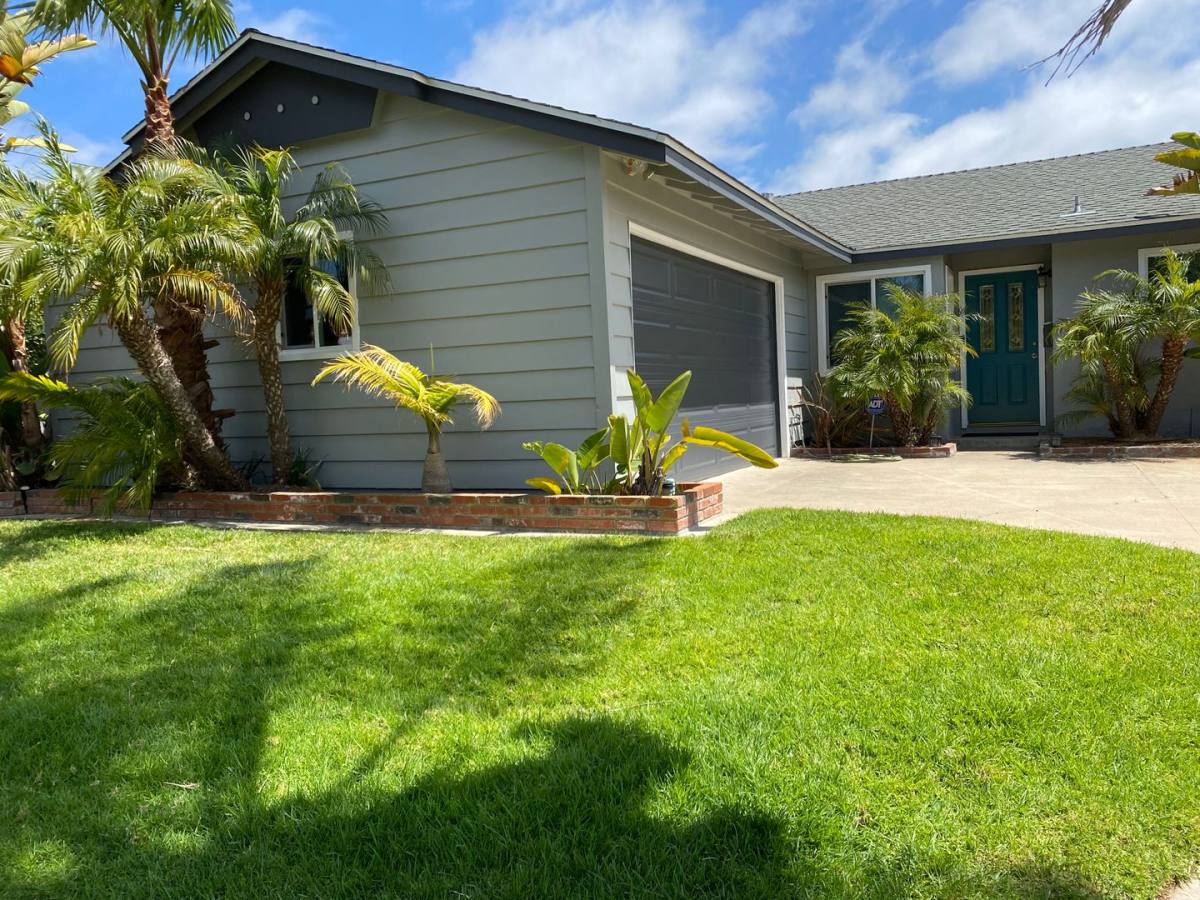 House for rent at 4945 Mount Alifan Dr, San Diego, CA 92111