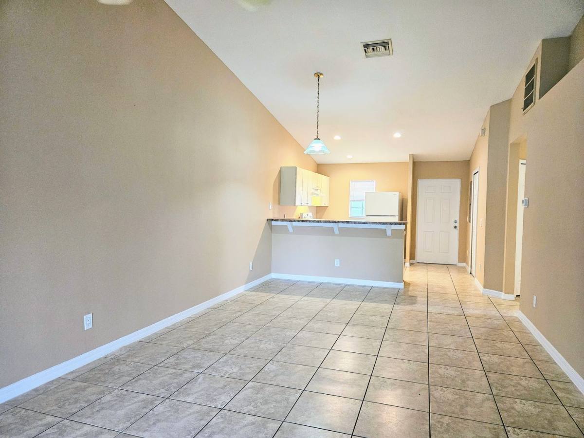 Townhouse for rent at 109 W 12th St, Lehigh Acres, FL 33972