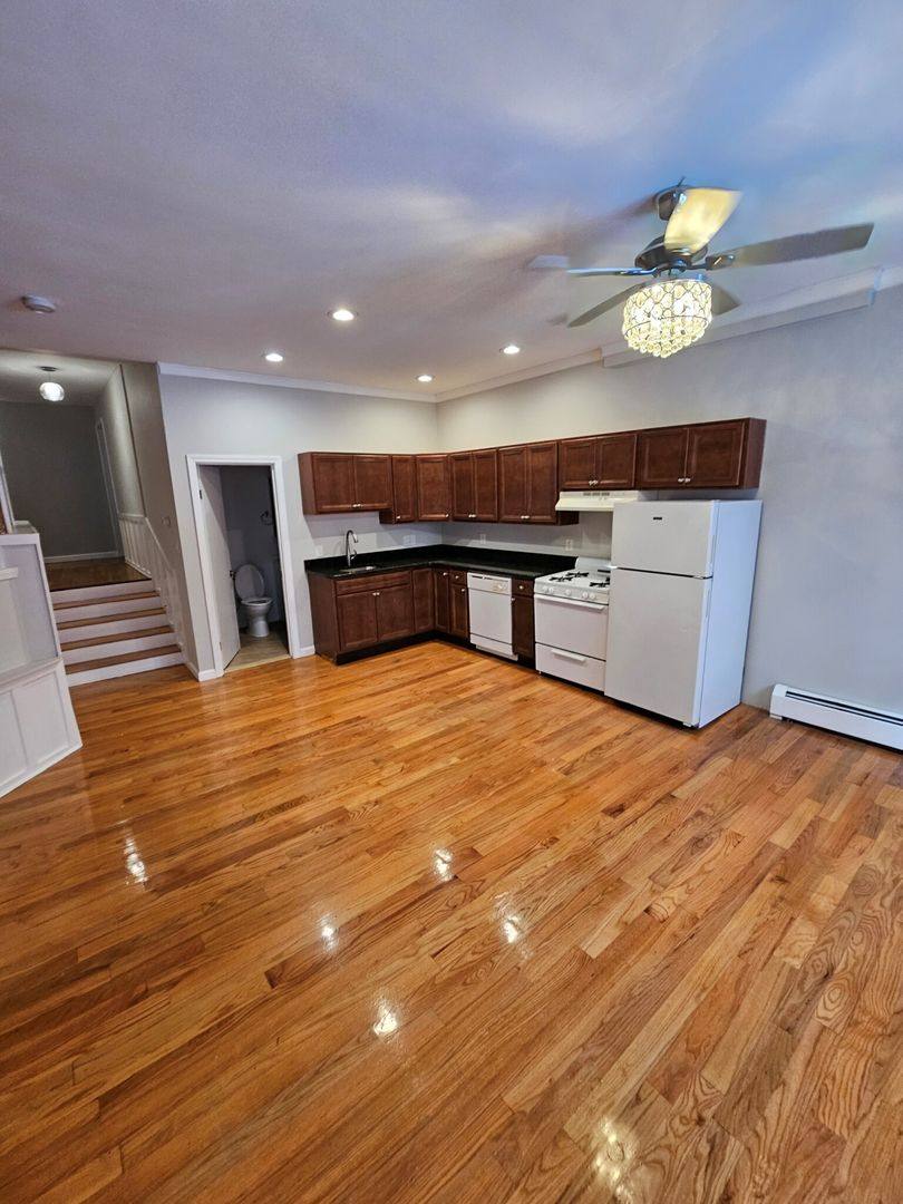 Apartment for rent at 153 Salem St #9, Boston, MA 02113