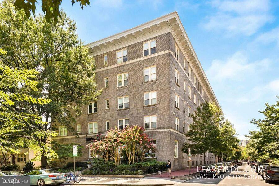 Apartment for rent at 1916 17th St NW #204, Washington, DC 20009