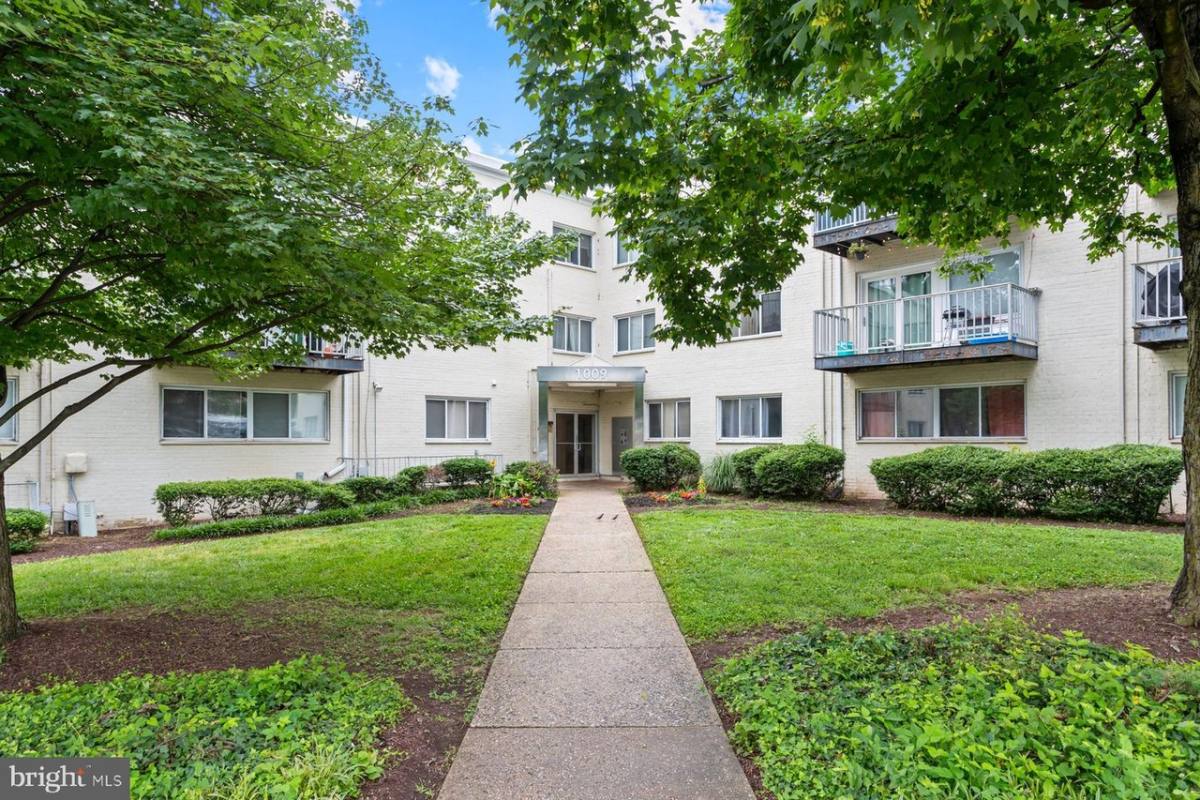 House for rent at 1009 Chillum Rd #305, Hyattsville, MD 20782