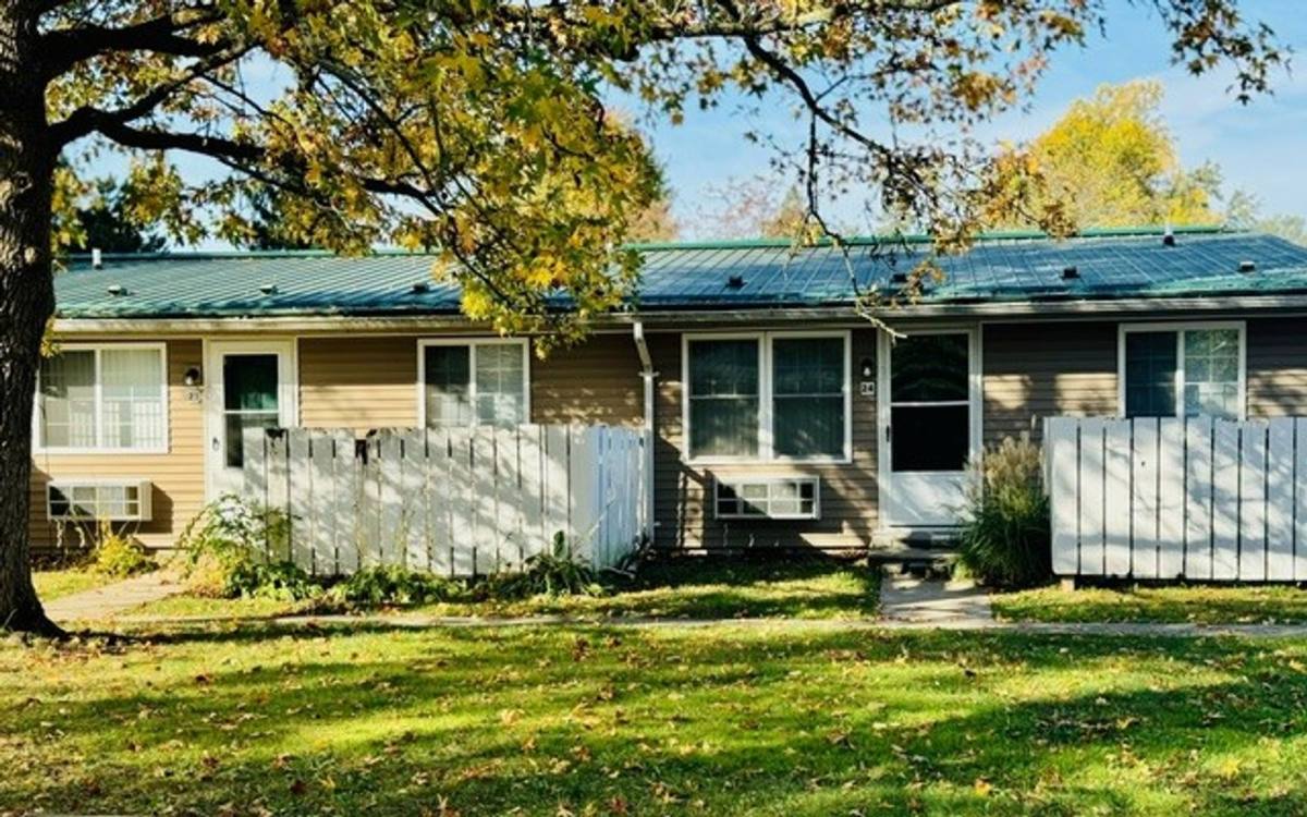 Apartment for rent at 32 Pinewood Court, Bucyrus, OH 44820