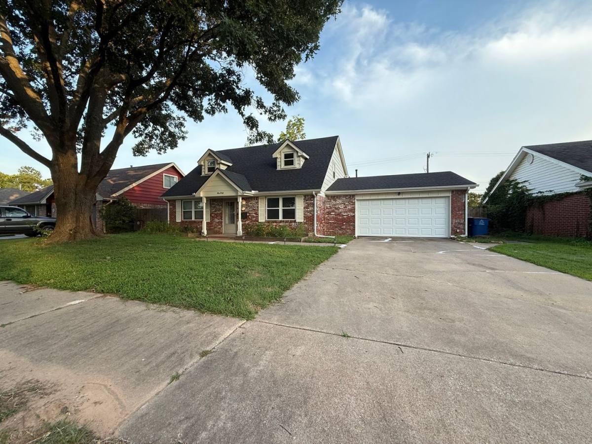 House for rent at 140 E 58th St, Tulsa, OK 74105