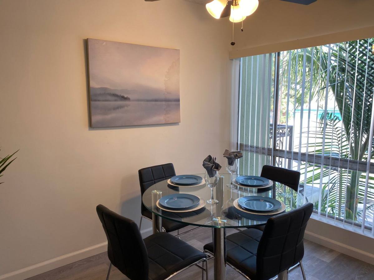 Apartment for rent at 10557 Lindley Ave, Porter Ranch, CA 91326