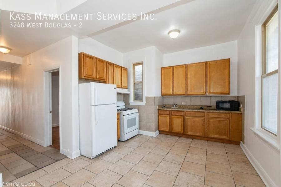 Apartment for rent at 3248 W Douglas #2, Chicago, IL 60623