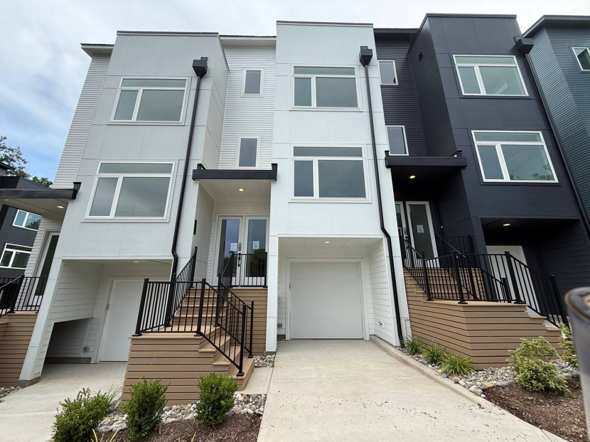 Townhouse for rent at 622 Rocky Knob Court, Raleigh, NC 27610