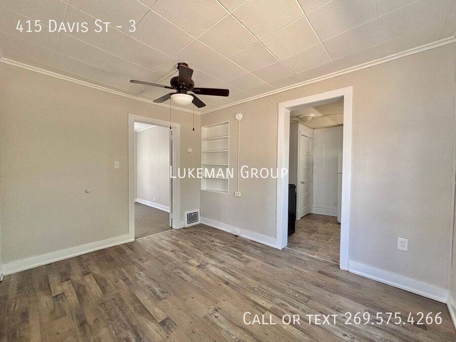 Apartment for rent at 415 Davis St #3, Kalamazoo, MI 49007