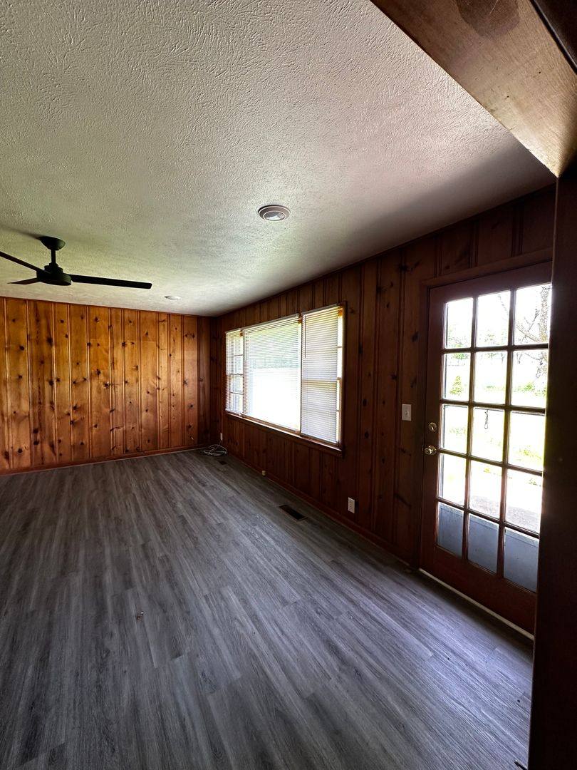 House for rent at 5916 W Wedington Dr, Fayetteville, AR 72704