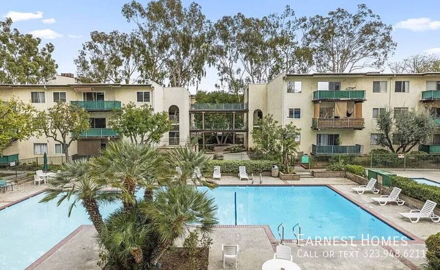 Condo for rent at 5460 White Oak Ave #G309, Encino, CA 91316