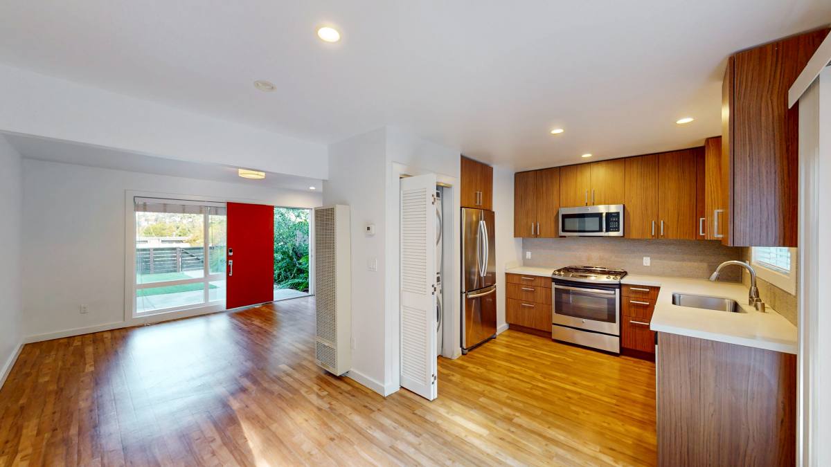 Apartment for rent at 1441 Casa Buena Dr #406, Corte Madera, CA 94925