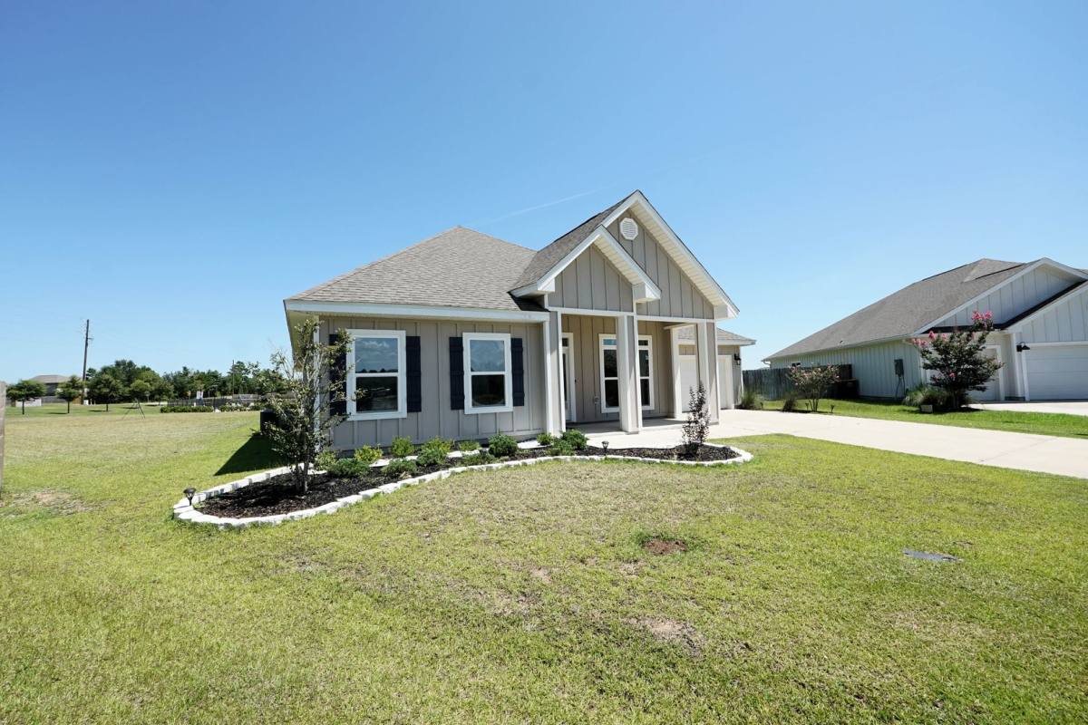 House for rent at 602 Champ Trail, Crestview, FL 32539
