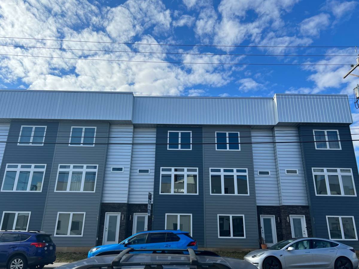 Townhouse for rent at 365 N Liberty St, Harrisonburg, VA 22802