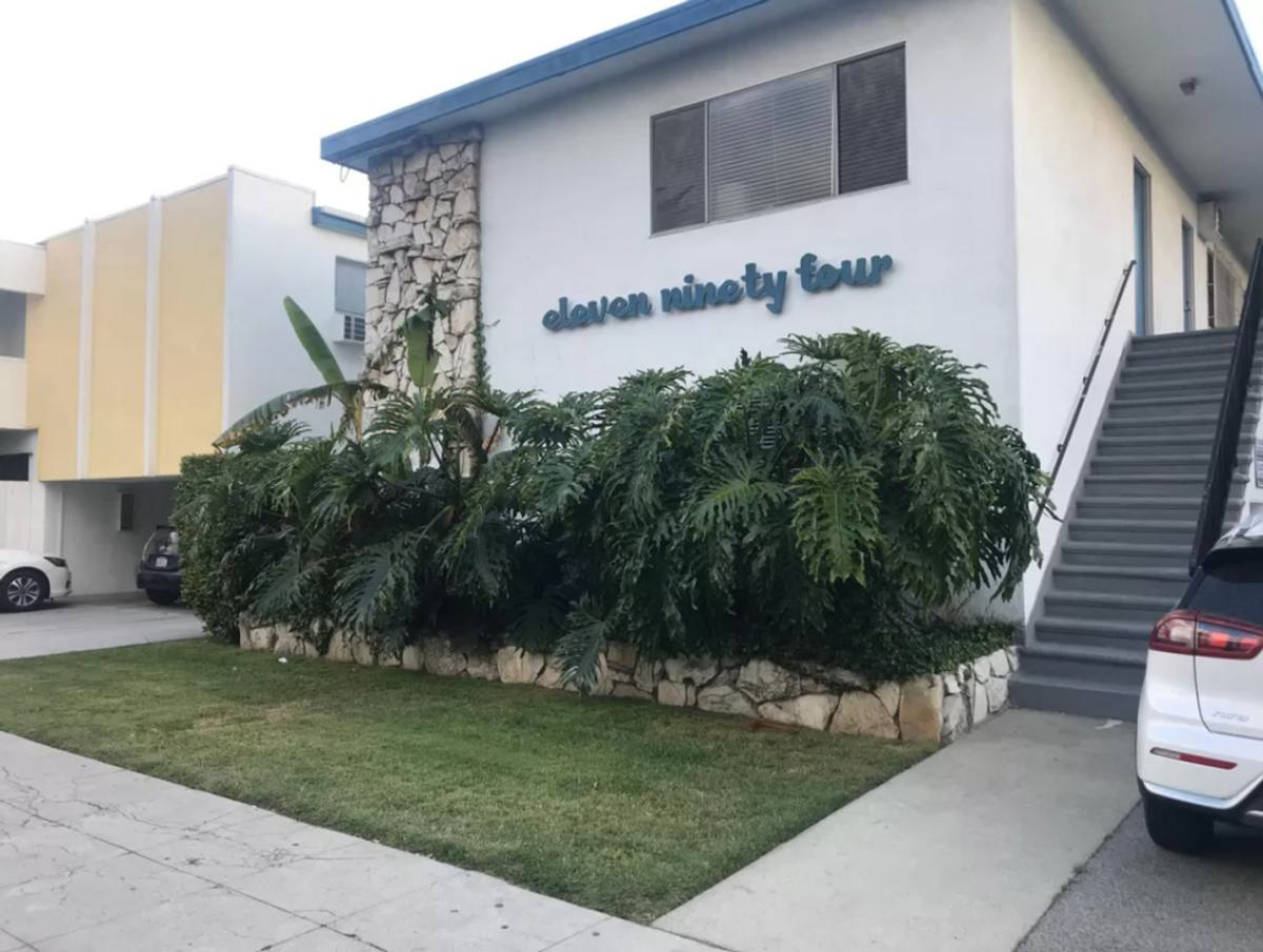 Apartment for rent at 1194 W 30th St, Los Angeles, CA 90007