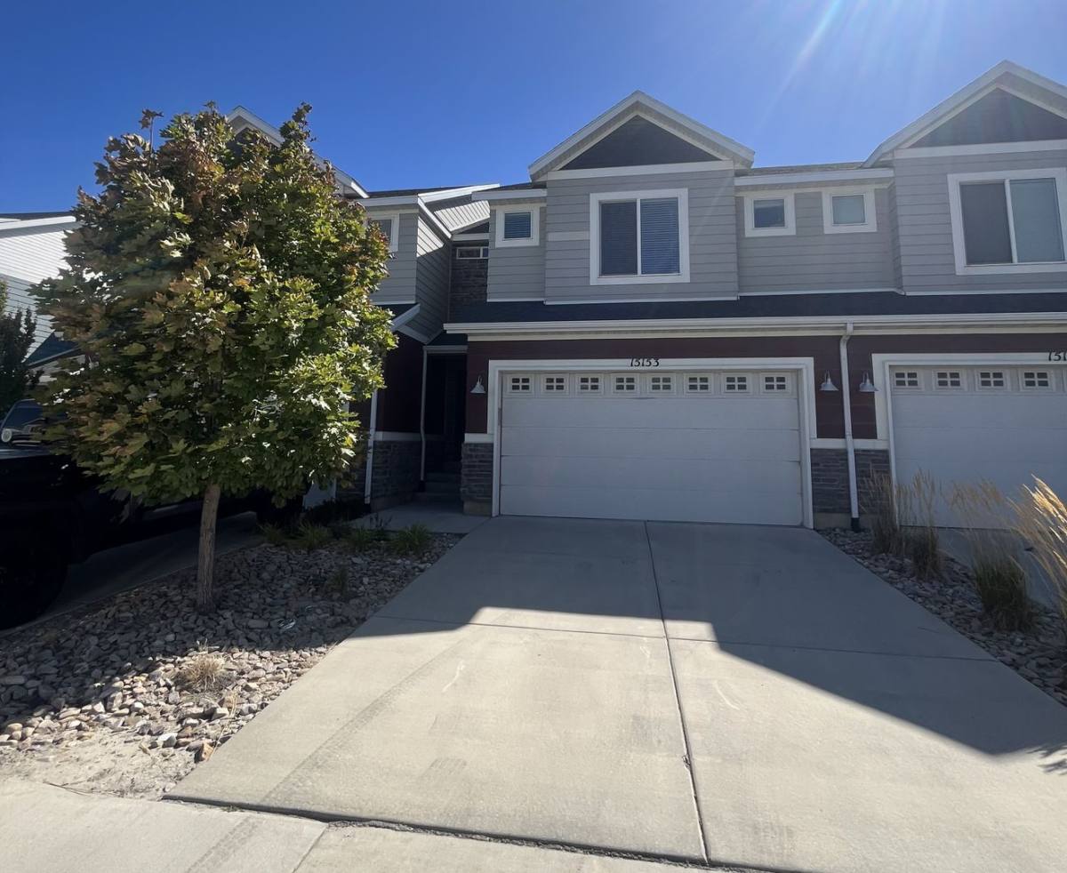 Townhouse for rent at 15153 S Bright Stars Dr, Riverton, UT 84065