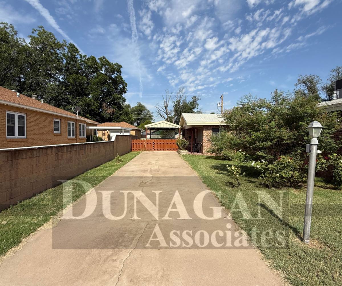 House for rent at 309 N Alameda St, Carlsbad, NM 88220