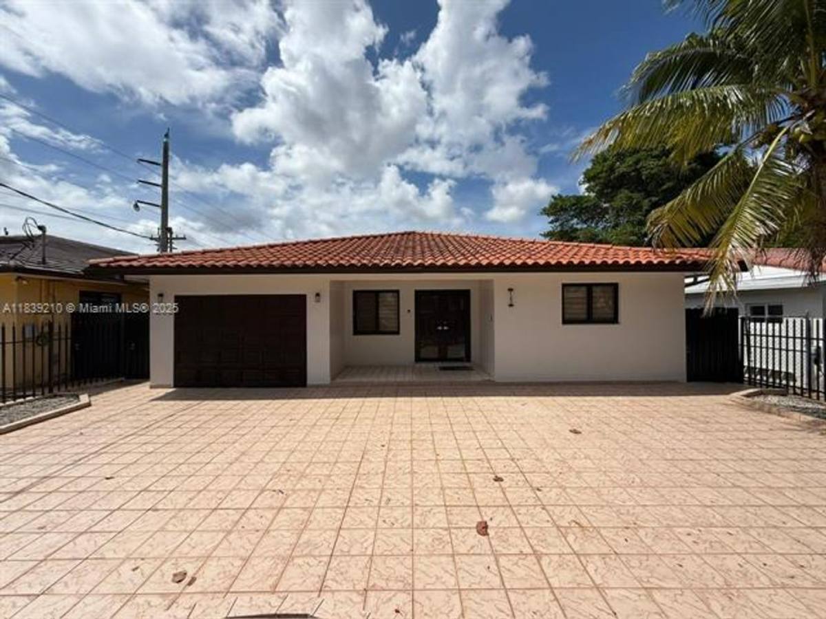 House for rent at 4285 SW 7th St, Miami, FL 33134