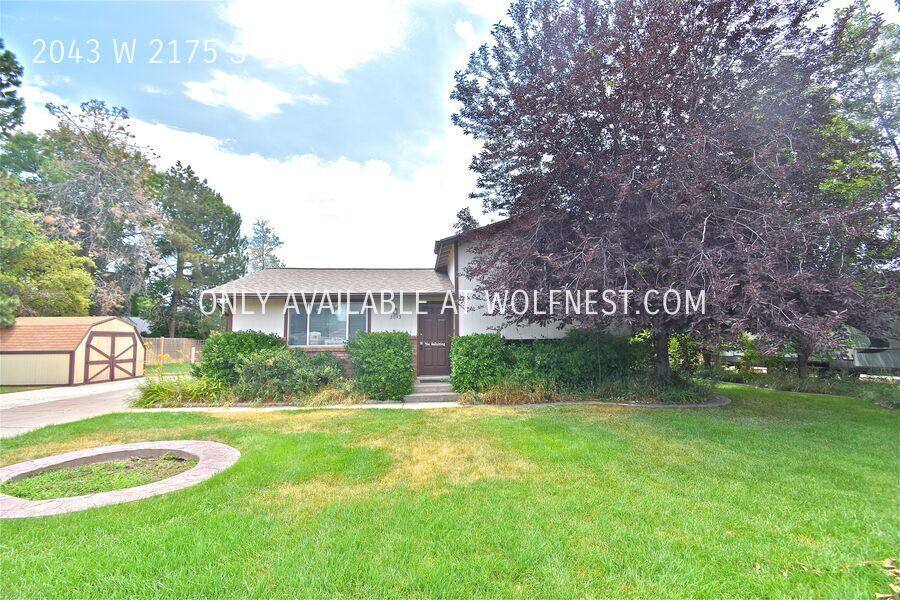 House for rent at 2043 W 2175 S, Syracuse, UT 84075