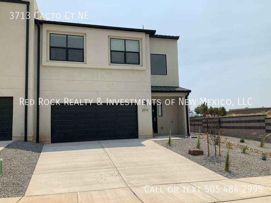 Townhouse for rent at 3713 Cacto Court NE, Rio Rancho, NM 87144