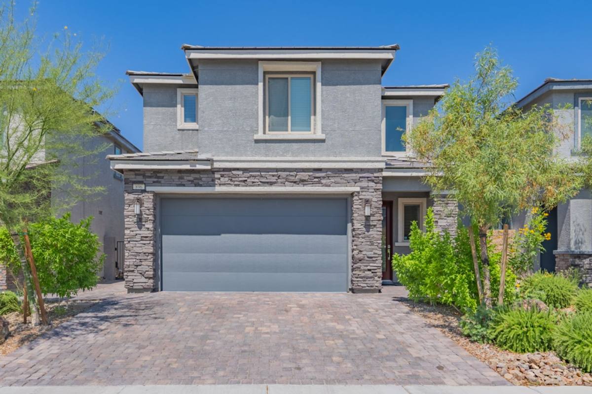 House for rent at 896 Bluebell Brook St, Henderson, NV 89052