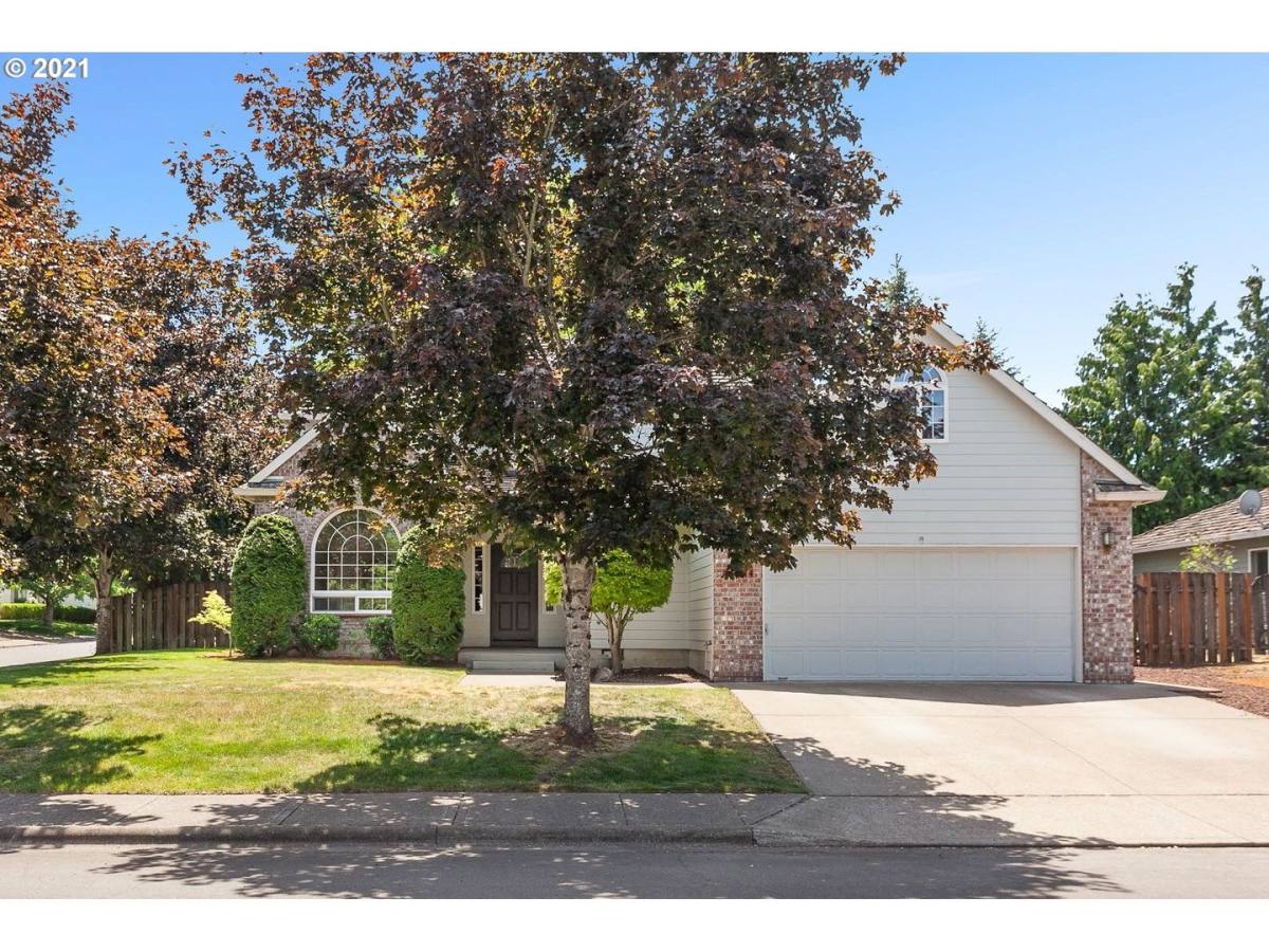 House for rent at 16424 NW Brandberry Dr, Portland, OR 97229
