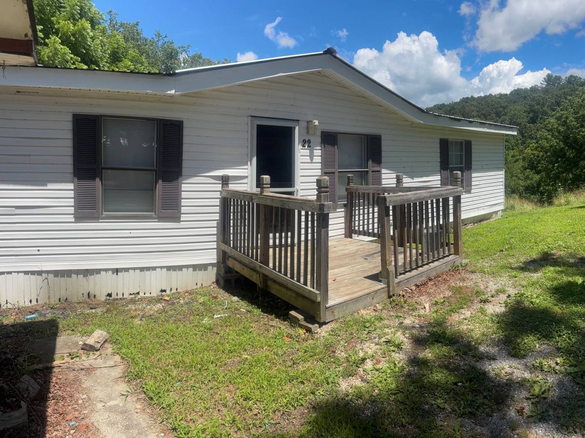 Apartment for rent at 2 Ward Dr, Fairview, NC 28730