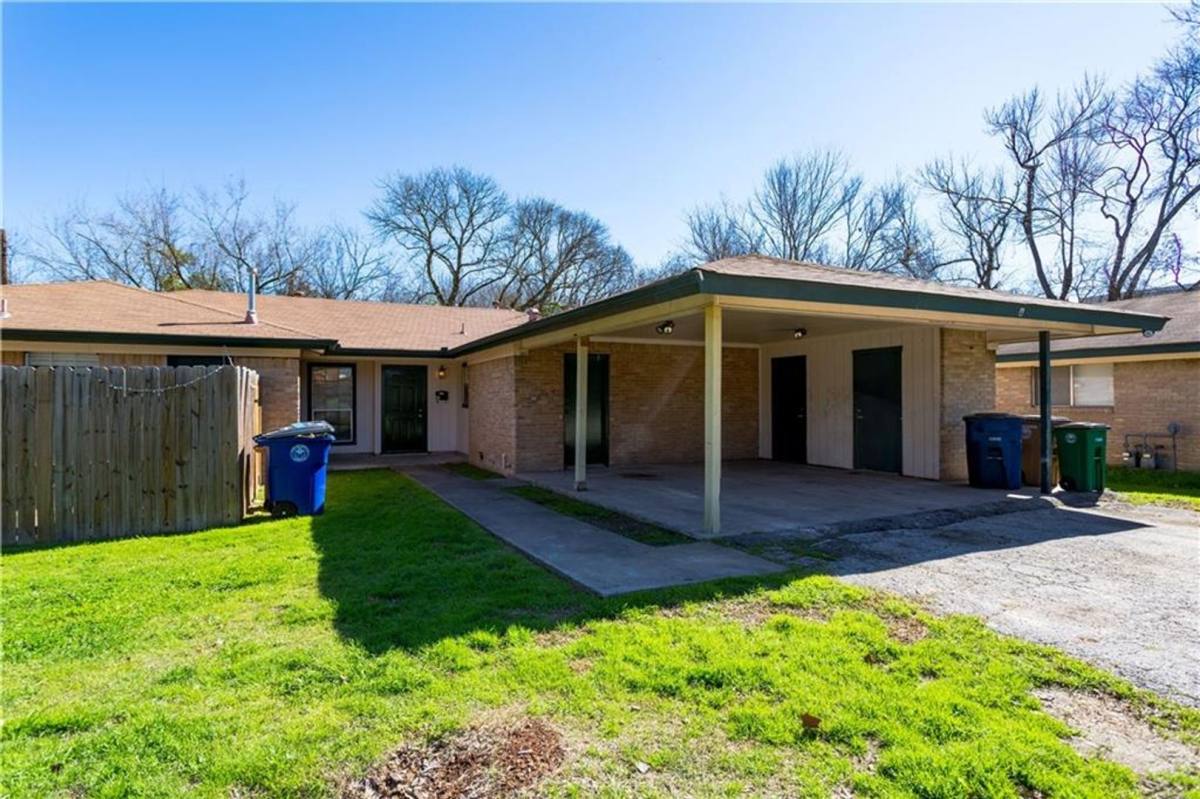 Apartment for rent at 3004 Pecan Springs Rd, Austin, TX 78723