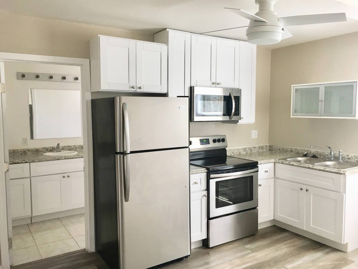Apartment for rent at 1727-35 University Ave, San Diego, CA 92103