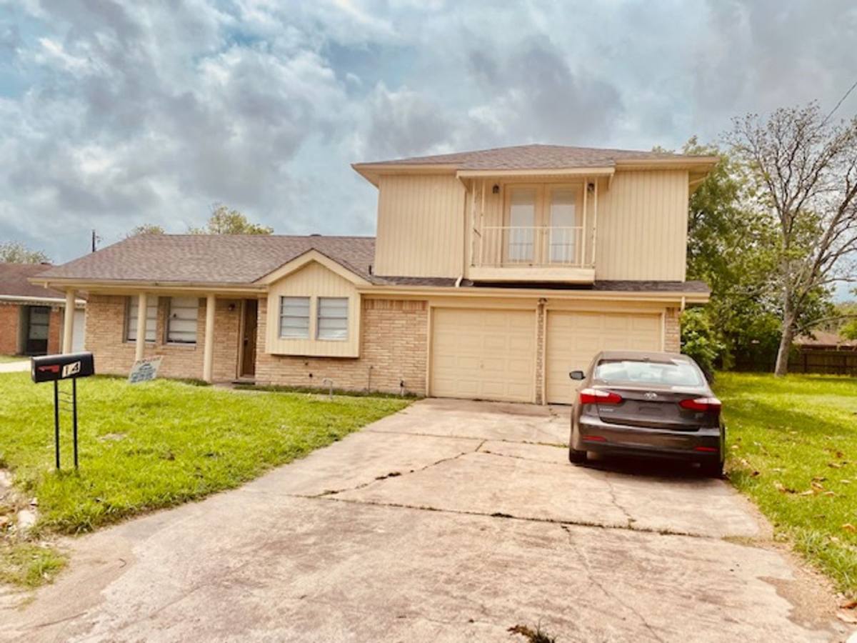 House for rent at 14 Richards Courts, La Marque, TX 77568