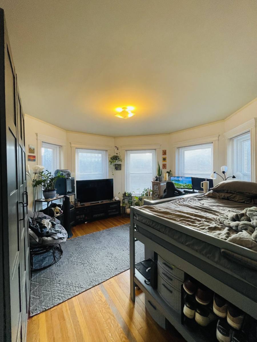 Apartment for rent at 11 Tetlow St, Boston, MA 02115