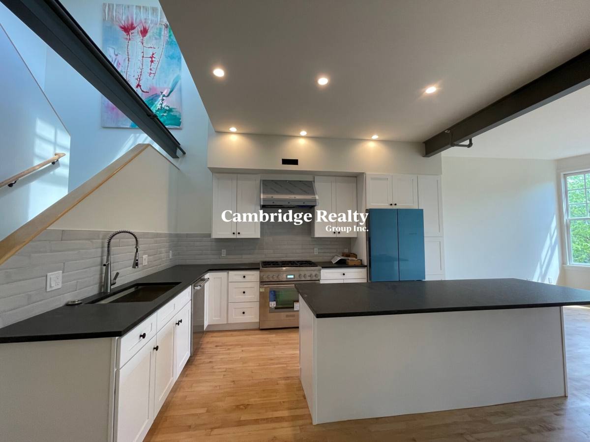 Townhouse for rent at 58 Regent St, Cambridge, MA 02140