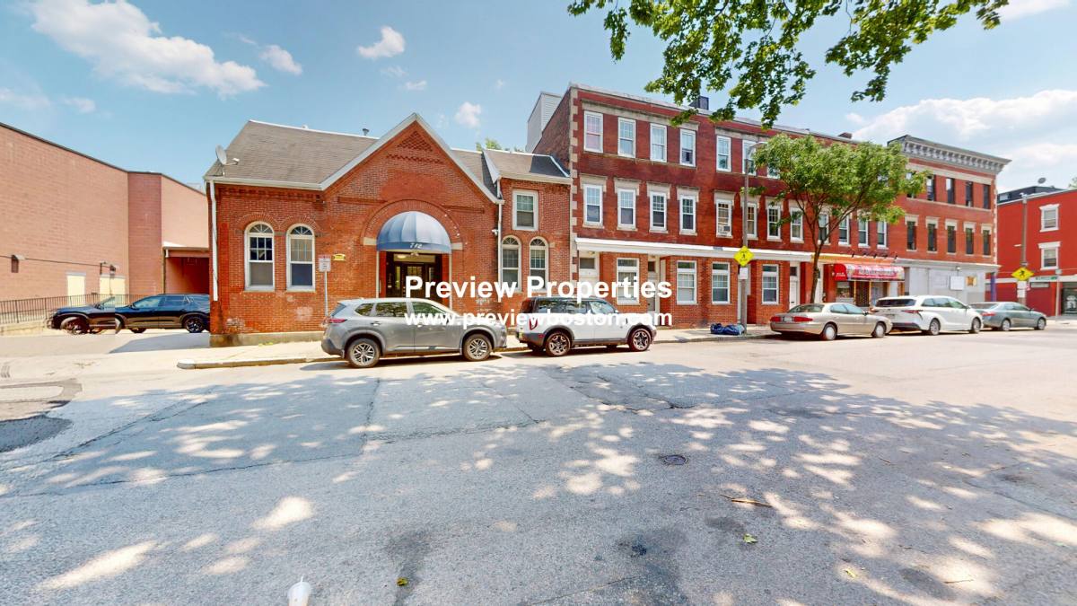 Apartment for rent at 712 Shawmut Ave, Roxbury, MA 02119