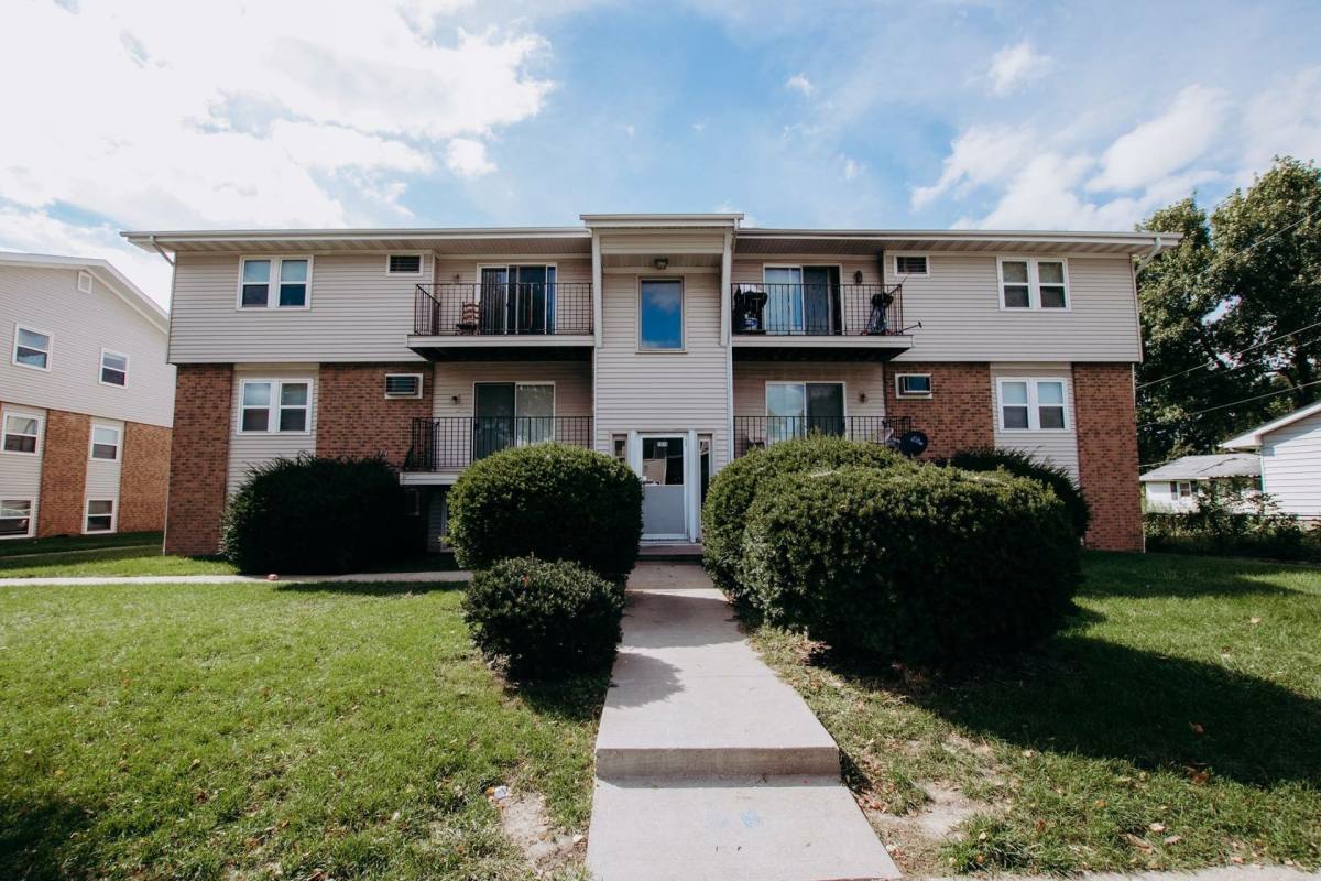 Apartment for rent at 3908-3947 E 23rd St, Des Moines, IA 50317