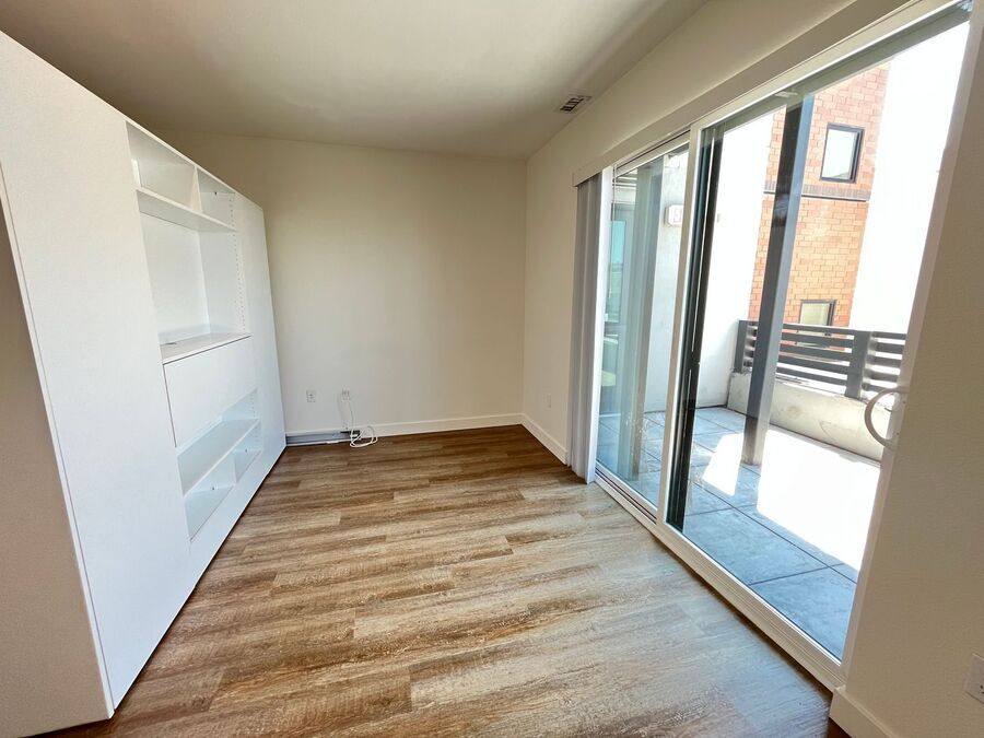 Apartment for rent at 4045 Broadway #209, Oakland, CA 94611