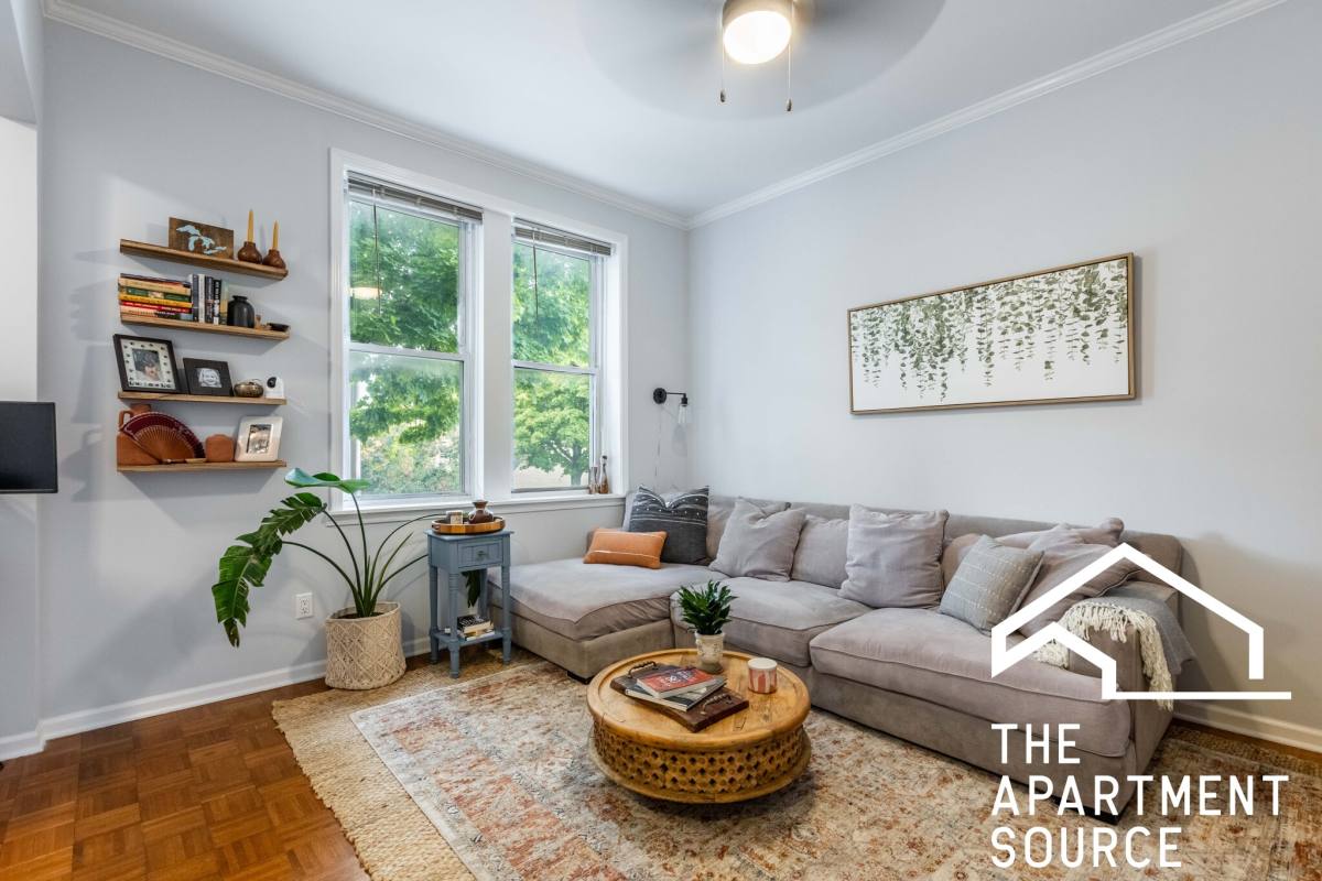 Apartment for rent at 2215 W Wellington Ave #1F, Chicago, IL 60618