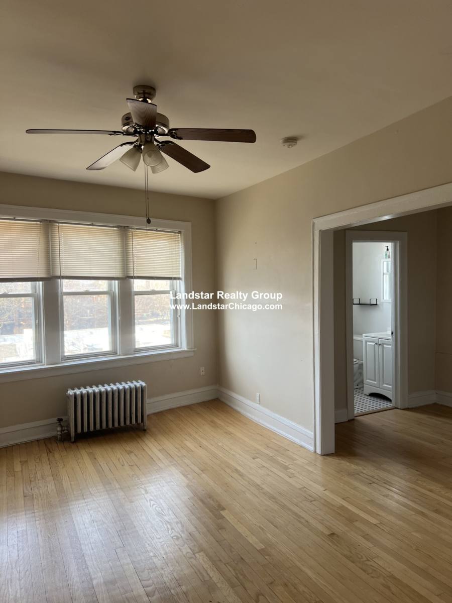 Apartment for rent at 1145 W Morse Ave #303, Chicago, IL 60626