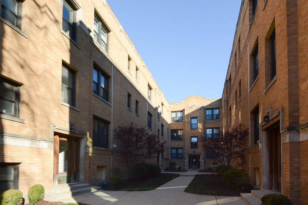 Apartment for rent at 2621 Spaulding #E4, Chicago, IL 60647
