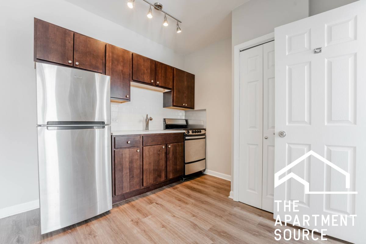 Apartment for rent at 1627 N Humboldt Blvd #4G, Chicago, IL 60647