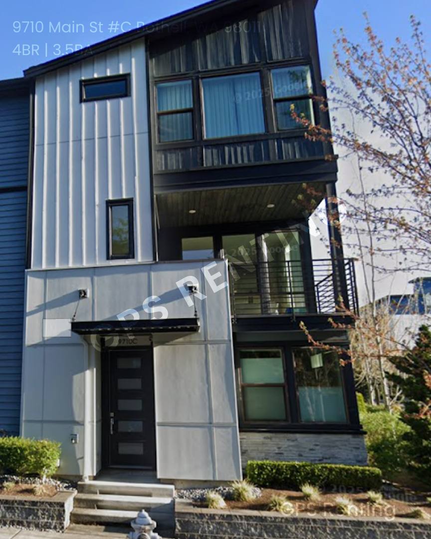 Townhouse for rent at 9710 Main St #C, Bothell, WA 98011