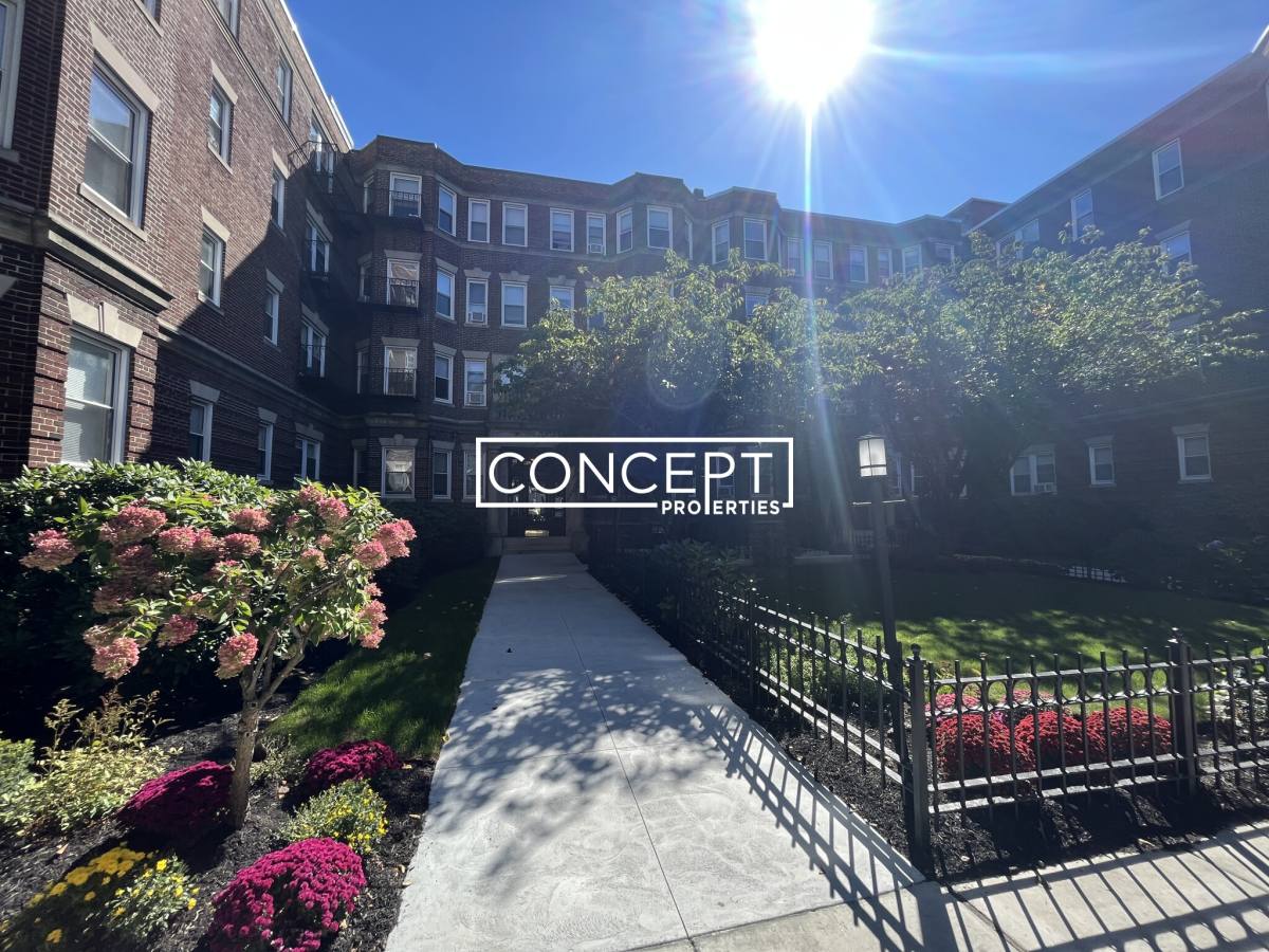 Apartment for rent at 100 Queensberry St #5CP, Boston, MA 02215