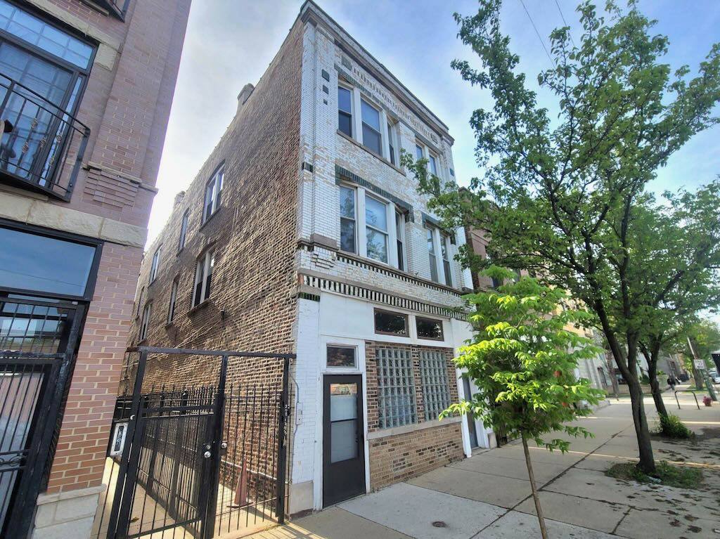 Apartment for rent at 906 08 N California #RA9, Chicago, IL 60622