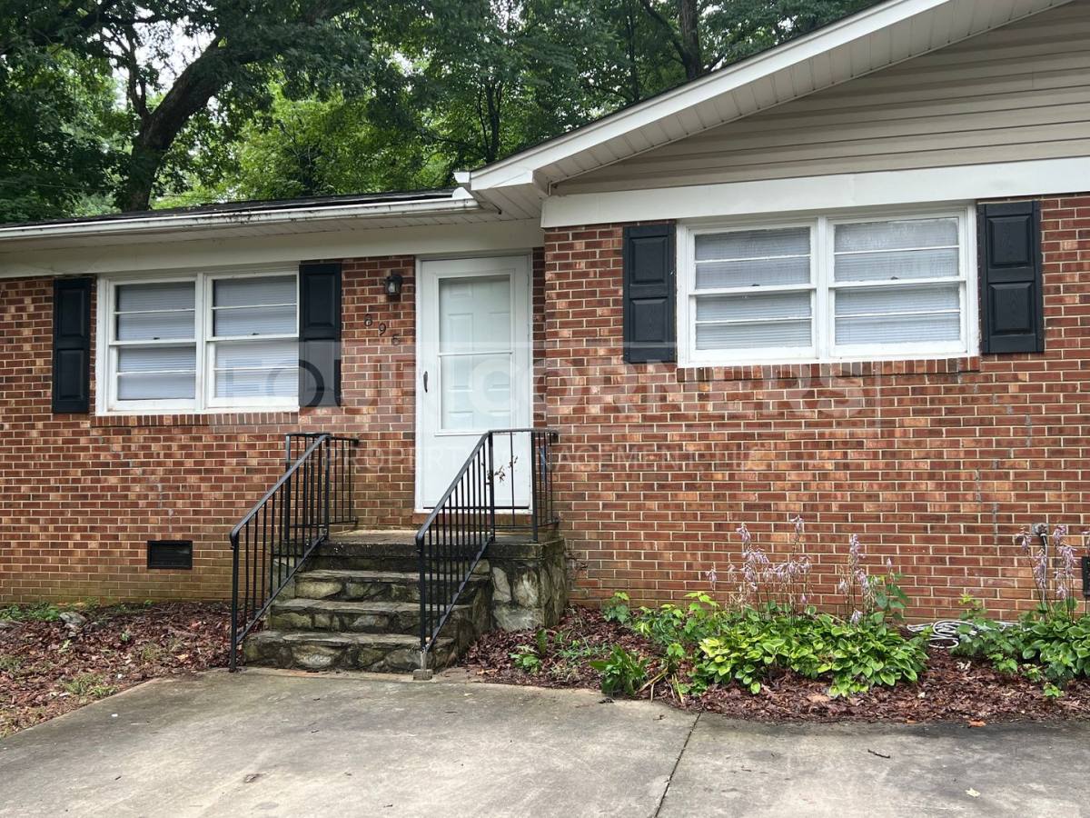 Apartment for rent at 895 Fisher Circle, Asheboro, NC 27205