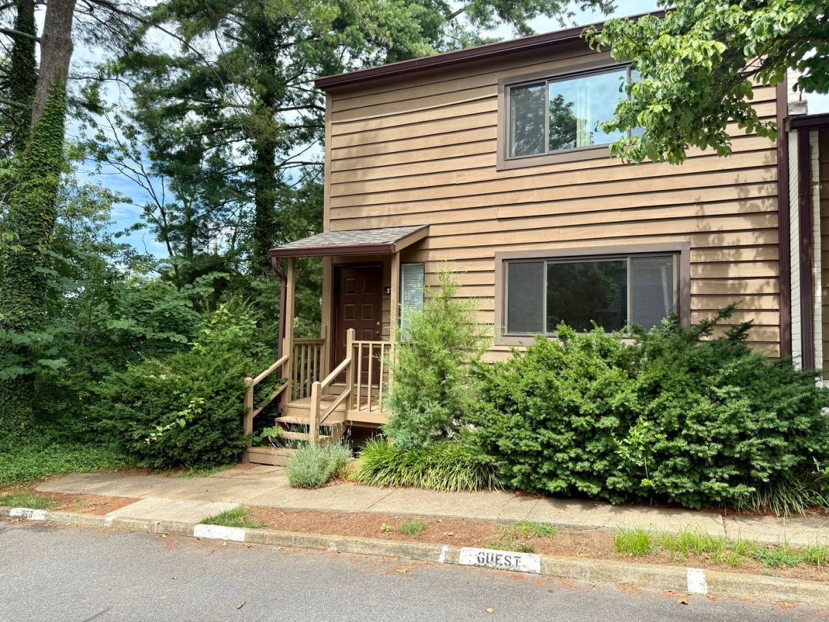 Townhouse for rent at 319 Harvest Dr, Charlottesville, VA 22903