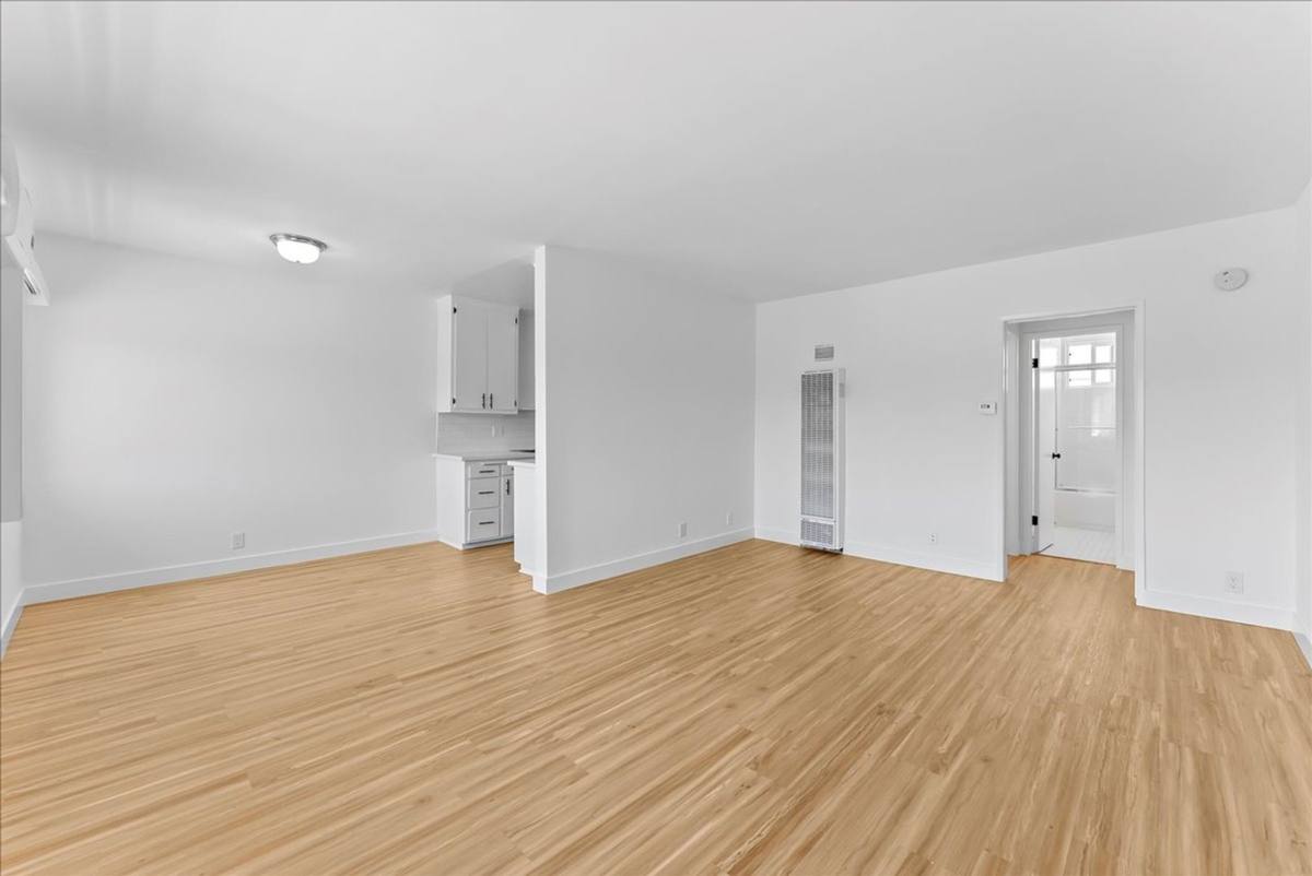 Apartment for rent at 511 S Verdugo Rd #10, Glendale, CA 91205