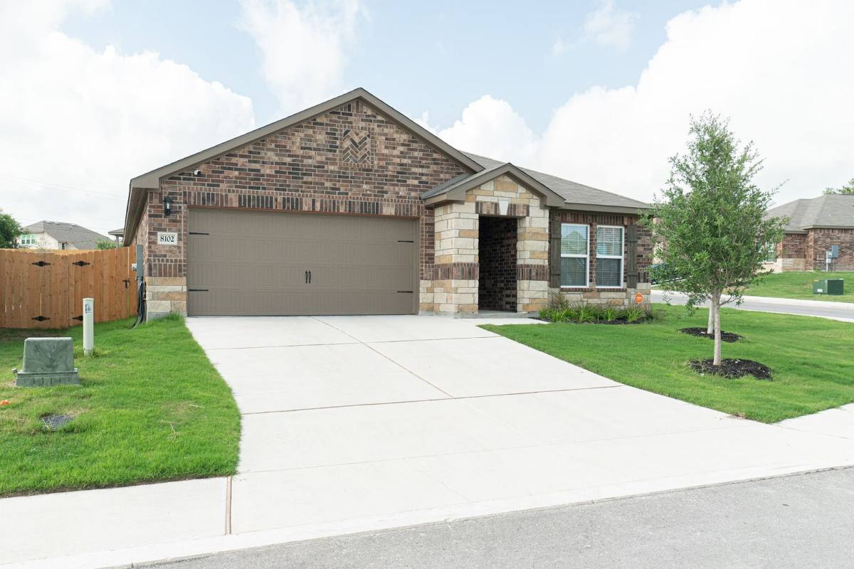 House for rent at 8102 Bending Tree, San Antonio, TX 78254